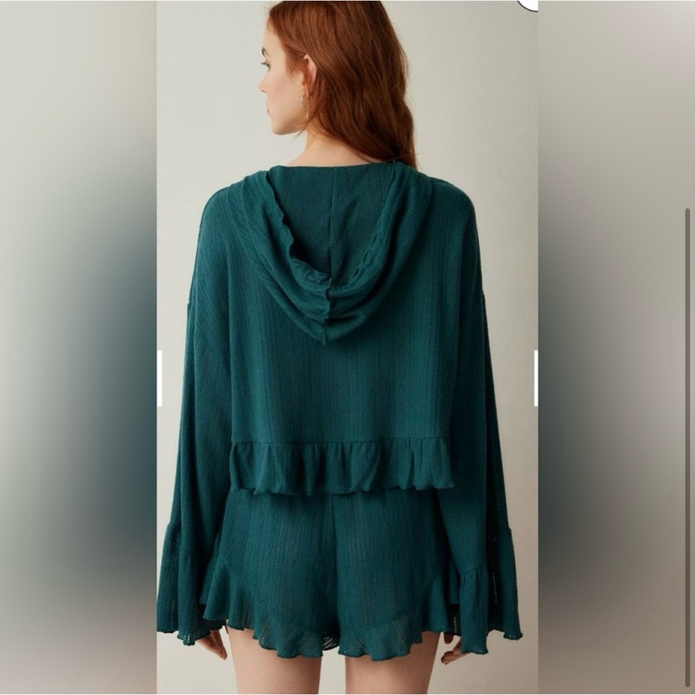 Urban Outfitters Out From Under * Lizzie* Hooded Ruffle Top in Green.XS NWOT
